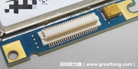 PCBA大講堂：板對板連接器下面裸銅設(shè)計(jì)，造成模組功能不良